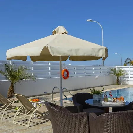 Crystal Blue 18 Protaras